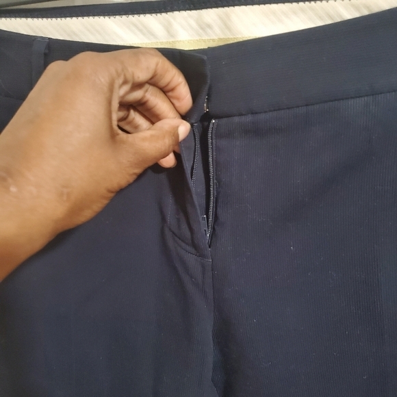 J. Crew Womens City fit Wide leg Pants with Cuffs 100% Cotton Black Size 4 - Picture 3 of 8